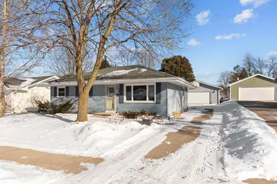 1674 Thornton Drive, Oshkosh, WI 54904 - Photo 2
