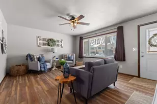 1674 Thornton Dr, Oshkosh, WI 54904 - Photo 6