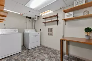 1674 Thornton Dr, Oshkosh, WI 54904 - Photo 34