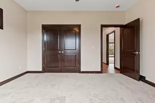 2534 N Stellita Cir, De Pere, WI 54115 - Photo 32