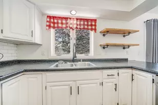 1951 Amy Jo Dr, Oshkosh, WI 54904 - Photo 4