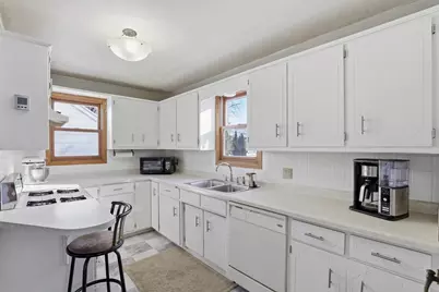 603 E Goodall Street, Appleton, WI 54915 - Photo 8