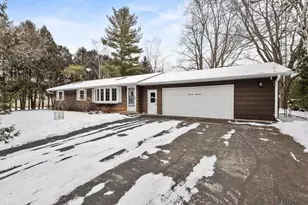 4666 Ulman St, Oshkosh, WI 54904 - Photo 2