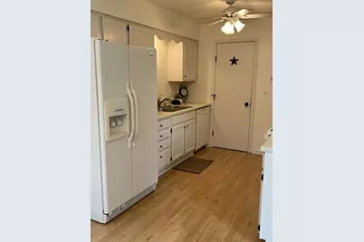 1115 Daniel Court #42, Neenah, WI 54956 - Photo 2