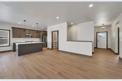 2362 Whispering Wind Lane, Green Bay, WI 54303 - Photo 12