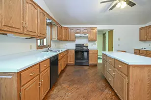 692 Bucks Ln, Little Suamico, WI 54171 - Photo 14