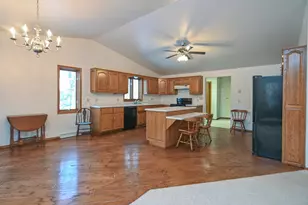 692 Bucks Ln, Little Suamico, WI 54171 - Photo 10