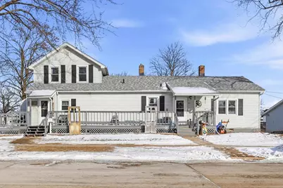 405 E Pine Street, New London, WI 54961 - Photo 2