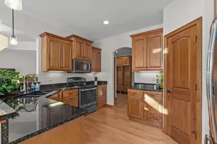 1928 Timberline Dr, Oshkosh, WI 54904 - Photo 16