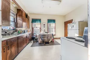 1217 Jackson St, Oshkosh, WI 54901 - Photo 6