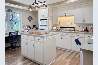 3199 Humboldt Road, Green Bay, WI 54311 - Photo 6