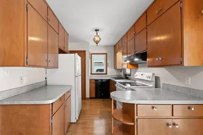 1619 Orchard Drive, Manitowoc, WI 54220 - Photo 14