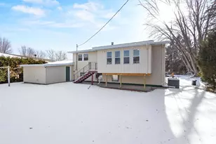 2934 43rd St, Two Rivers, WI 54241 - Photo 4