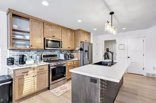 3504 Aerts Ln, De Pere, WI 54115 - Photo 6