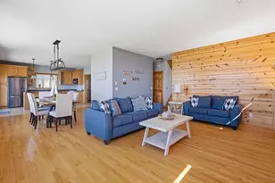 W6537 Fire Lane 8, Menasha, WI 54952 - Photo 8