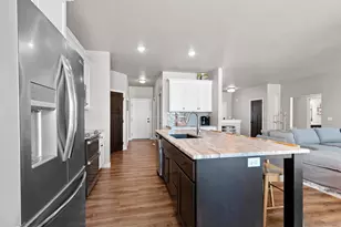 1350 Copilot Way, De Pere, WI 54115 - Photo 10