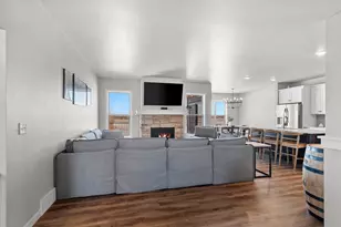 1350 Copilot Way, De Pere, WI 54115 - Photo 18