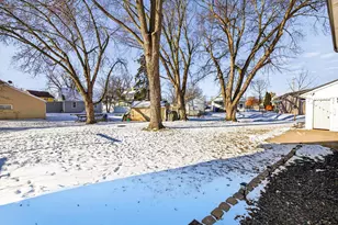 327 Sarah St, Kaukauna, WI 54130 - Photo 30