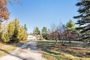 14384 Warrington Lake Dr, Gillett, WI 54124 - Photo 16