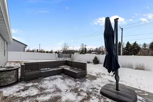 N9337 Rosella Dr, Appleton, WI 54915 - Photo 2