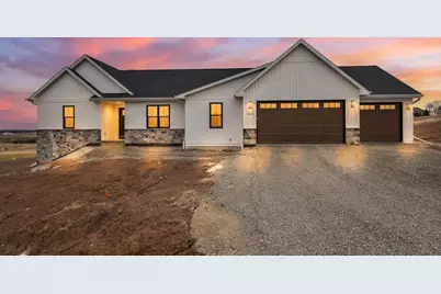 W224 Sunset View Circle, Kaukauna, WI 54130 - Photo 2