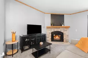 424 Carrie Lynn Ave, Algoma, WI 54201 - Photo 4