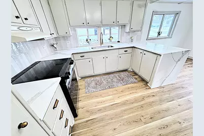 1100 W 10th Street, Kaukauna, WI 54130 - Photo 2