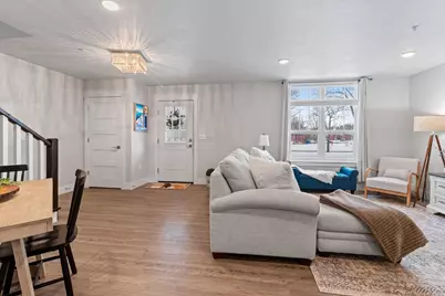 224 S Jackson Street, Green Bay, WI 54301 - Photo 12