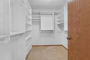 3401 N Fiesta Dr, Appleton, WI 54911 - Photo 6