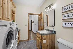 8464 County Rd S, Pulaski, WI 54162 - Photo 40
