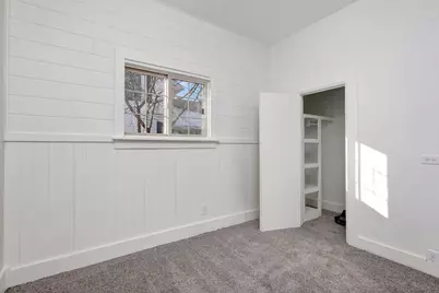 236 W South Park Avenue, Oshkosh, WI 54902 - Photo 16