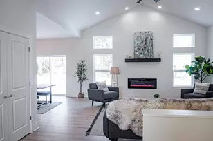 3433 Paula St, Green Bay, WI 54311 - Photo 8