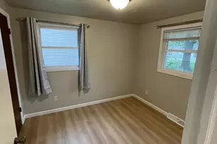 1124 Jaymar St, Green Bay, WI 54313 - Photo 8