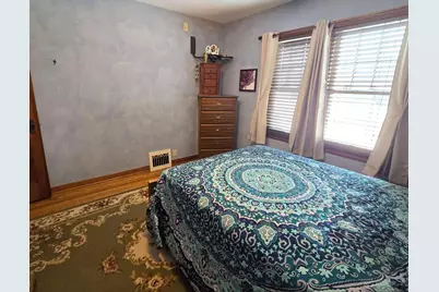 1421 S 21st Street, Manitowoc, WI 54220 - Photo 12