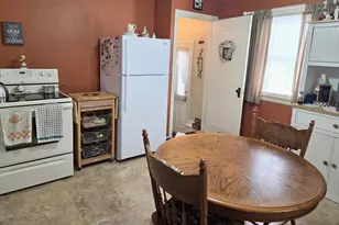 1421 21st St, Manitowoc, WI 54220 - Photo 8