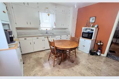 1421 S 21st Street, Manitowoc, WI 54220 - Photo 6