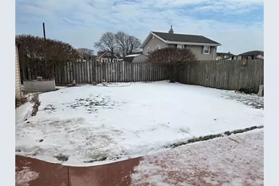 1421 S 21st Street, Manitowoc, WI 54220 - Photo 28