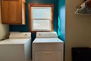 363 Sunnybrook Dr, Oshkosh, WI 54904 - Photo 10