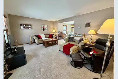 363 Sunnybrook Drive, Oshkosh, WI 54904 - Photo 2