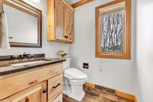 1941 Horseshoe Ln, De Pere, WI 54115 - Photo 16