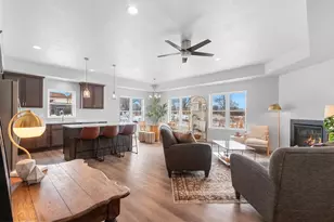 208 Clubhouse Ln, Kimberly, WI 54913 - Photo 14