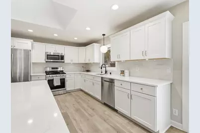 4135 Kennedy Circle, Richfield, WI 53017 - Photo 12