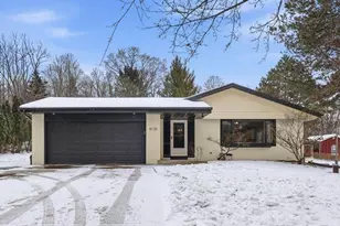 4135 Kennedy Circle, Richfield, WI 53017 - Photo 2