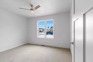 210 Clubhouse Ln, Kimberly, WI 54913 - Photo 8