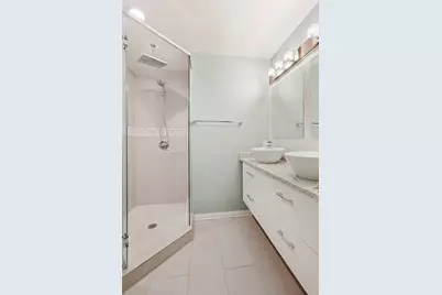 7125 N Longacre Road, Fox Point, WI 53217 - Photo 10