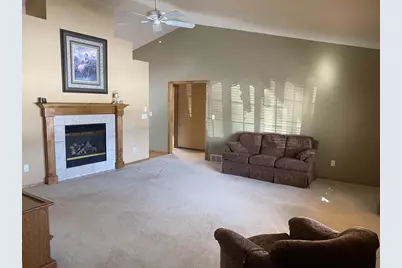 1710 Emerald Drive, Green Bay, WI 54311 - Photo 8