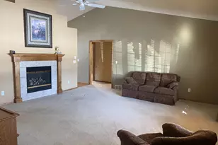 1710 Emerald Dr, Green Bay, WI 54311 - Photo 8