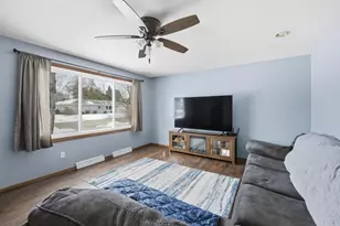 1003 Cedar St, Little Chute, WI 54140 - Photo 4