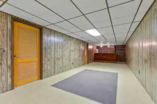 2401 W Roberts Ave, , WI 54914 - Photo 30
