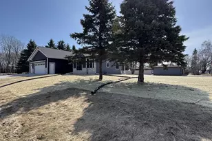 2005 E Ridgehaven Ln, Appleton, WI 54913 - Photo 4